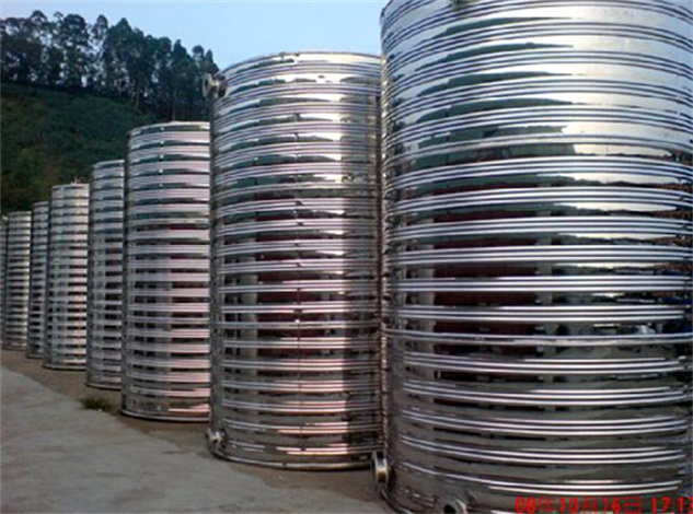1656925702839354.jpg 不銹鋼水箱1.jpg